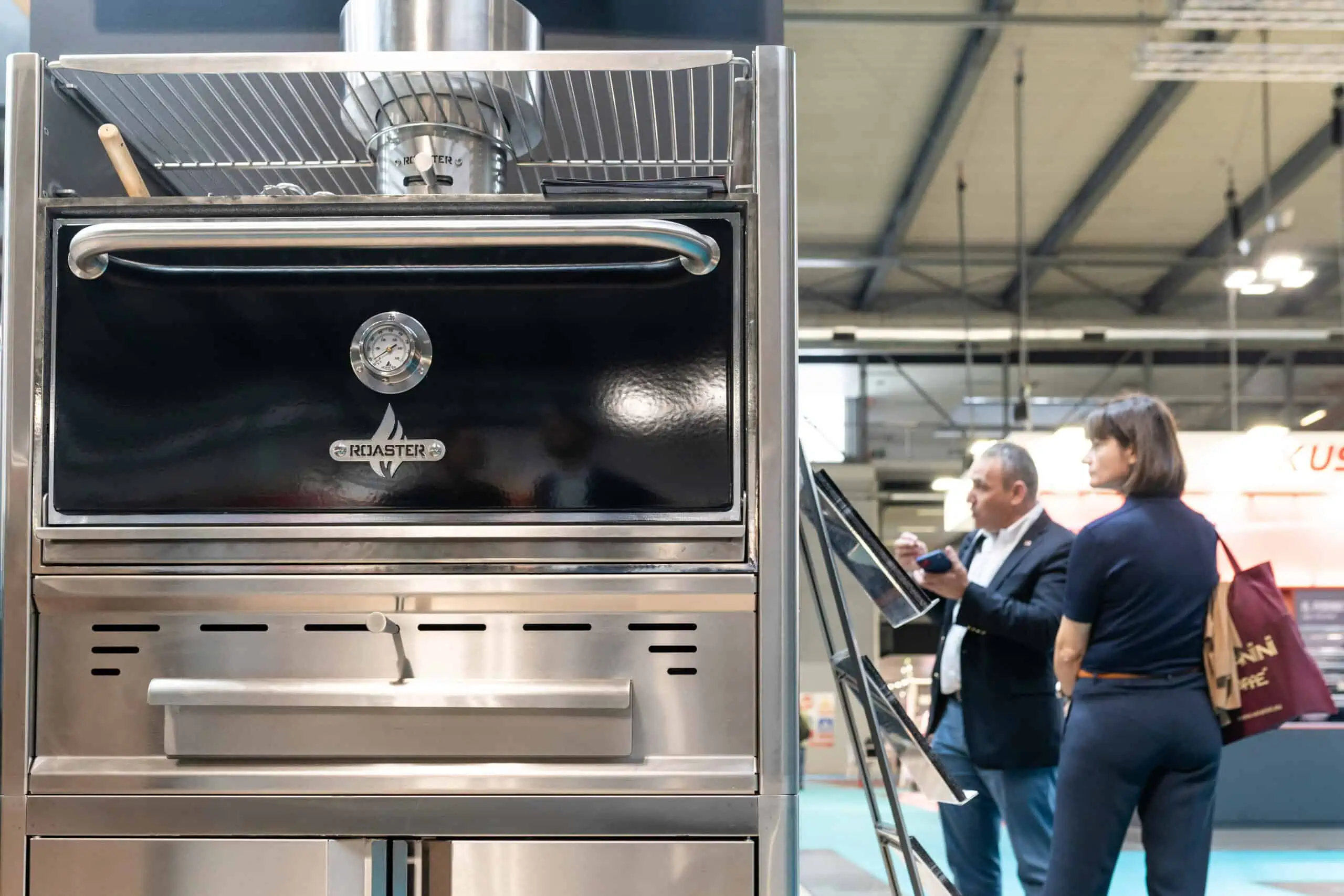 Forno a carbone in Host 2023